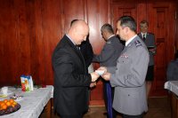 Nagrody i wyróżnienia dla pracowników Policji z okazji Dnaia Służby Cywilnej