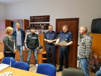 kierowonictwo KPP w Sławnie gratuluje Piotrowi Jankowskiemu  i braciom Tomaszowi i Gabrielowi Kowal.